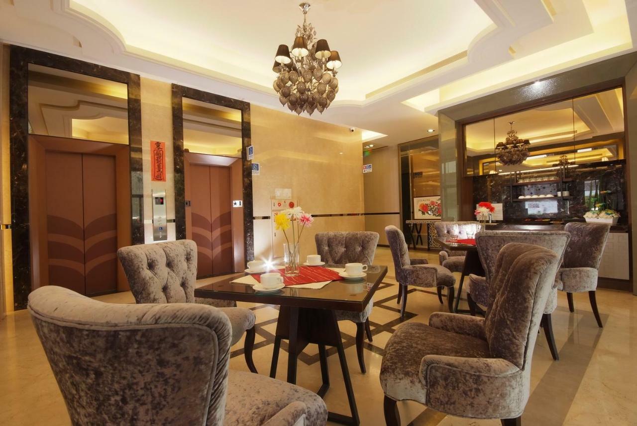 The Metro Hotel Taichung Exterior foto